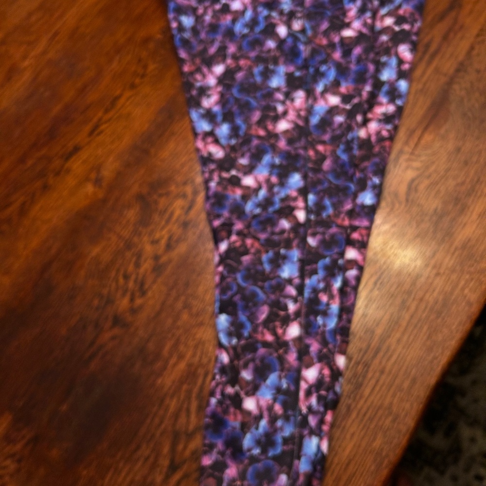 Yoga pants, like new!